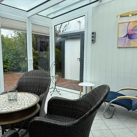 Dom wakacyjny Bungalow, *